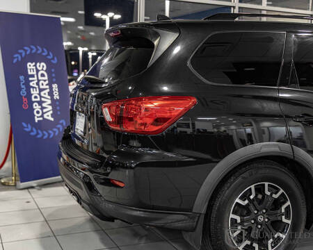 2020 Nissan Pathfinder SV