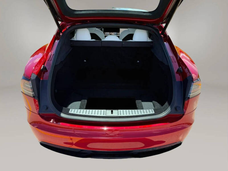 2023 Tesla Model S Plaid