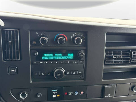 2023 Chevrolet Express 2500