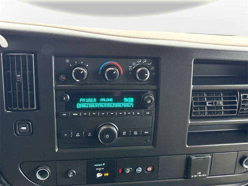 2023 Chevrolet Express 2500