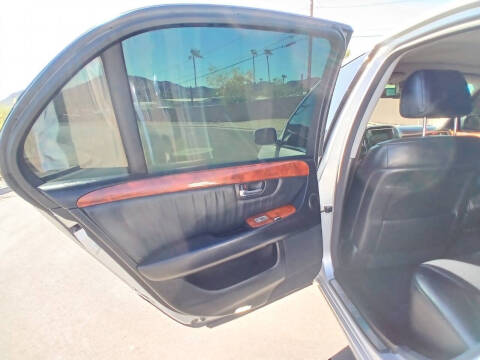 2004 Lexus LS 430
