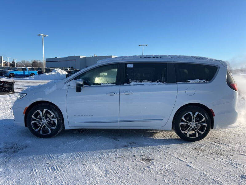 2026 Chrysler Pacifica Pinnacle