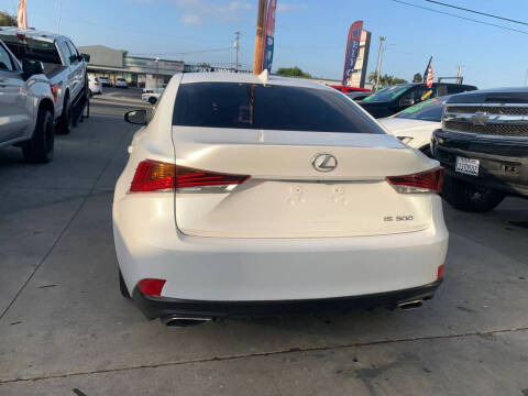 2019 Lexus IS 300