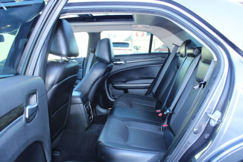 2019 Chrysler 300 Limited