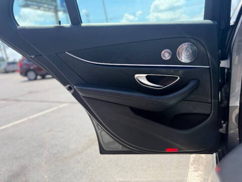 2017 Mercedes-Benz E-Class E 300 4MATIC