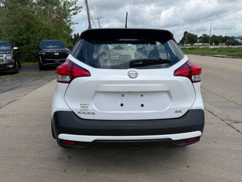2019 Nissan Kicks SR