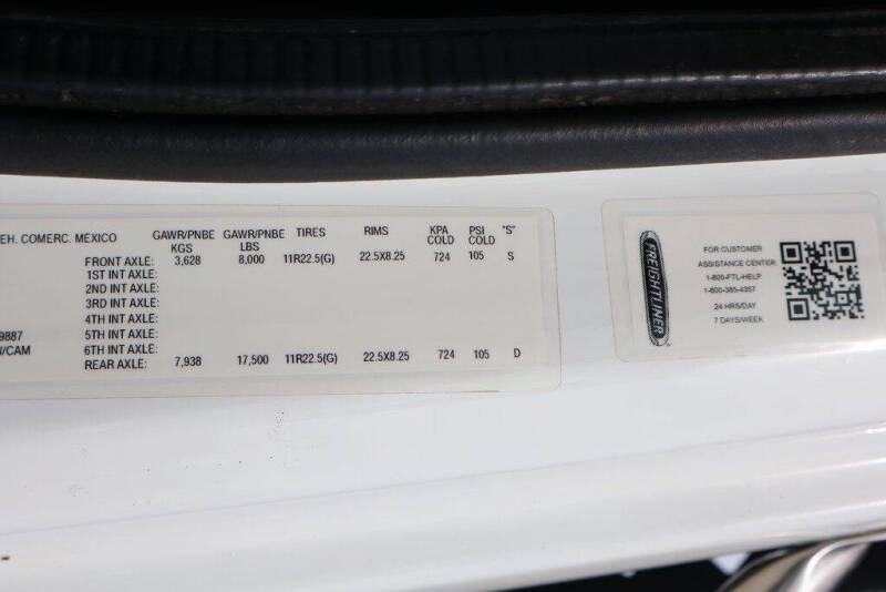 2019 Freightliner M2 106