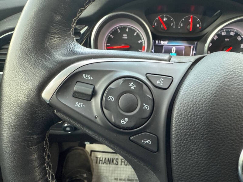 2018 Buick Regal TourX Essence