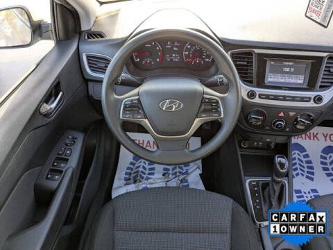 2022 Hyundai Accent SE