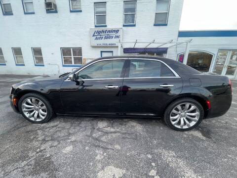2018 Chrysler 300 for sale at Lightning Auto Sales in Springfield IL