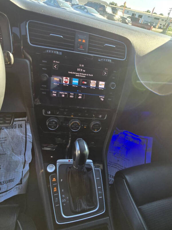 2018 Volkswagen Golf R 4Motion