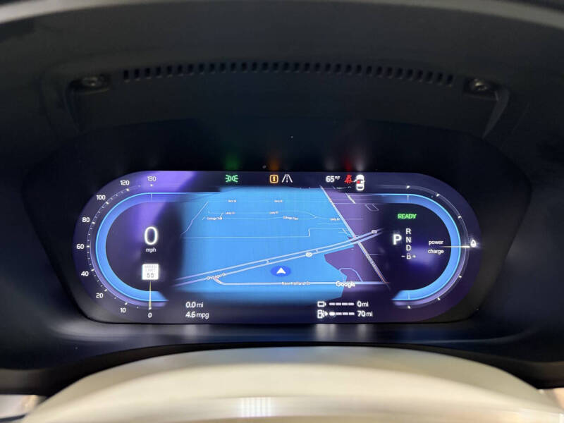 2024 Volvo S60 Recharge T8 Core Dark Theme