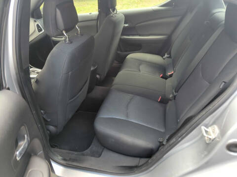 2013 Dodge Avenger SE