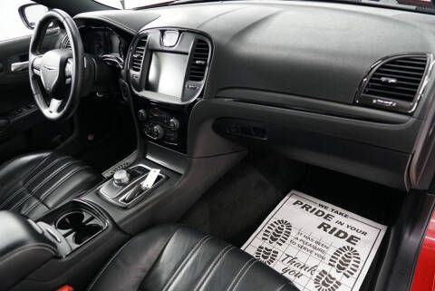 2016 Chrysler 300