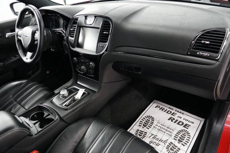 2016 Chrysler 300