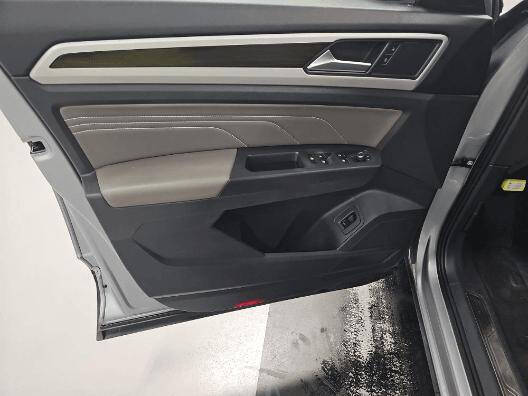 2023 Volkswagen Atlas V6 SE