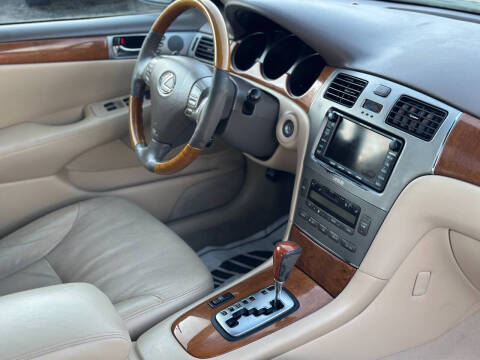2005 Lexus ES 330