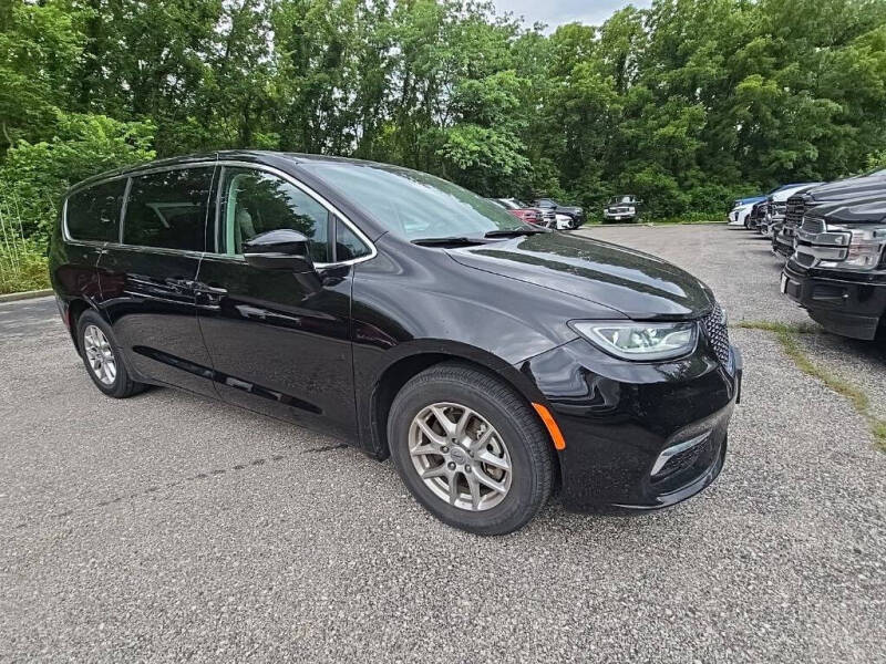 2024 Chrysler Pacifica Touring L
