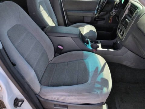 2005 Ford Explorer XLT