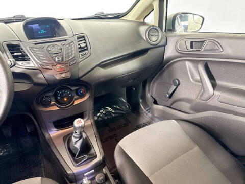 2015 Ford Fiesta S
