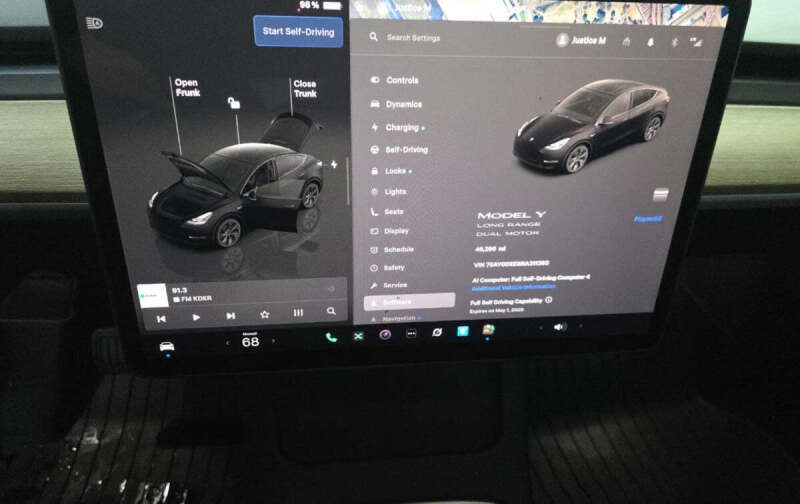 2024 Tesla Model Y Long Range