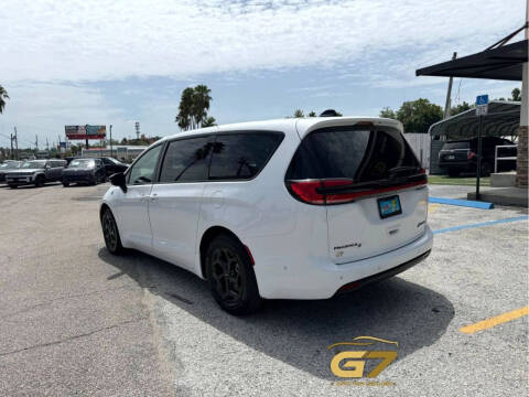 2024 Chrysler Pacifica Plug-In Hybrid