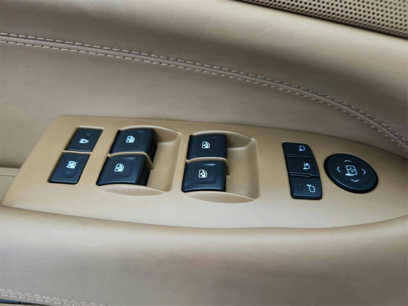 2017 Cadillac Escalade ESV Platinum