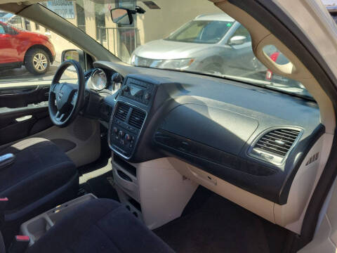 2015 Dodge Grand Caravan SE