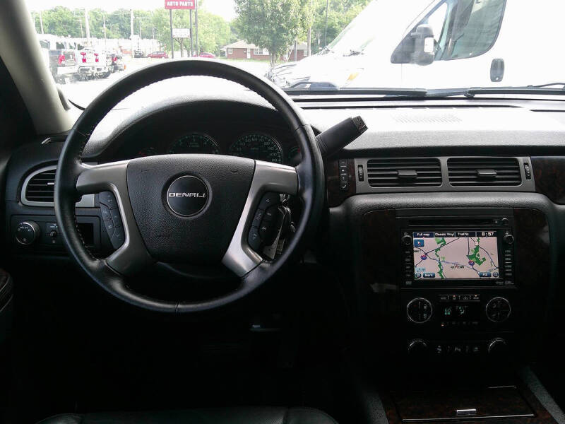 2011 GMC Yukon Denali