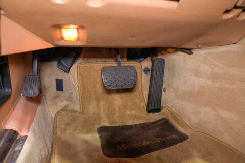 1982 Mercedes-Benz 380-Class 380 SL