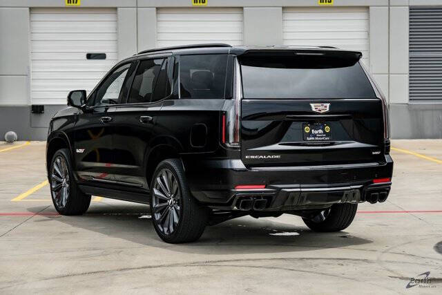 2025 Cadillac Escalade-V