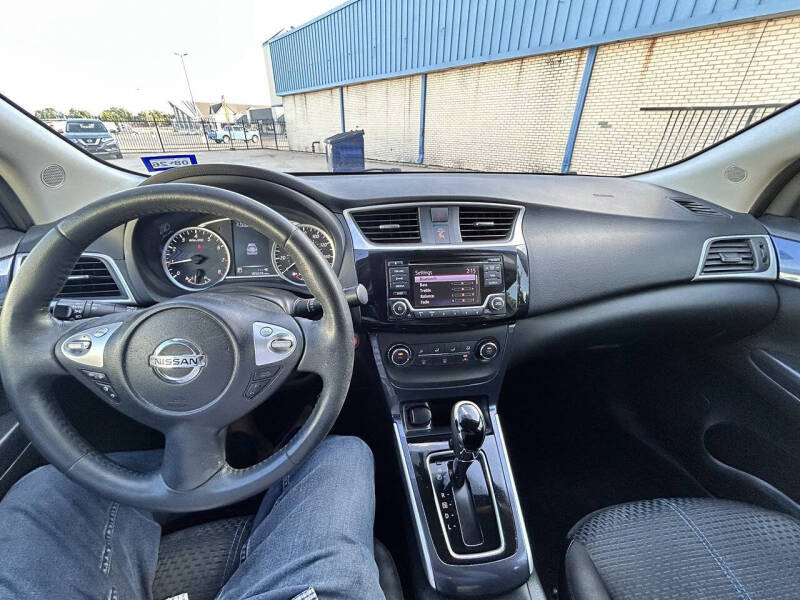 2016 Nissan Sentra SR