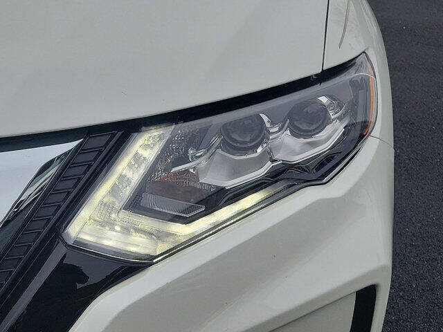 2020 Nissan Rogue SL