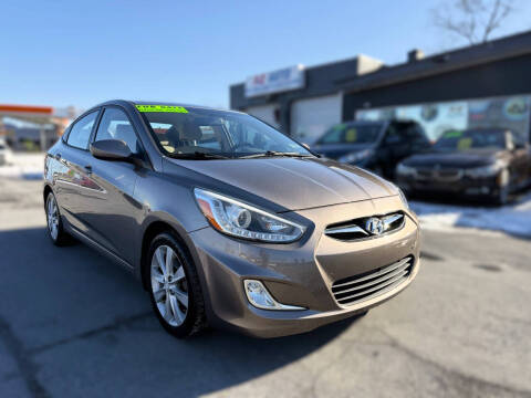 2014 Hyundai Accent GLS