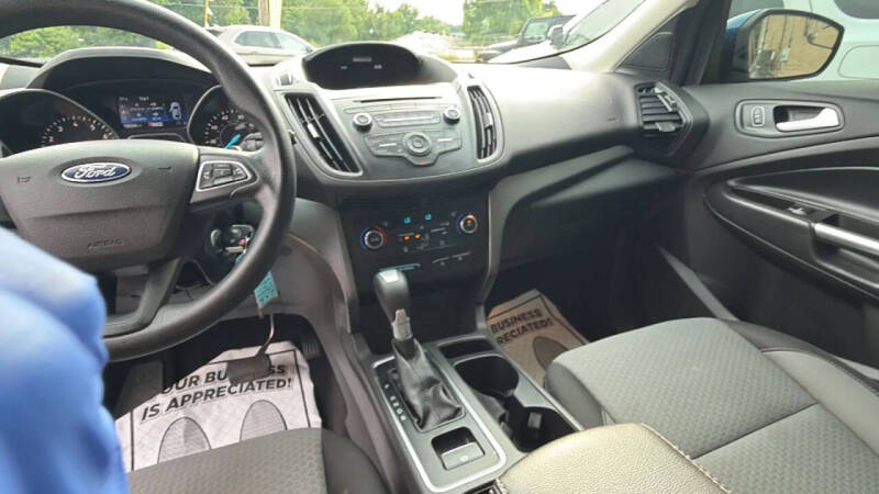 2017 Ford Escape SE