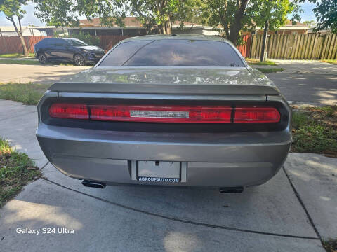 2014 Dodge Challenger SXT