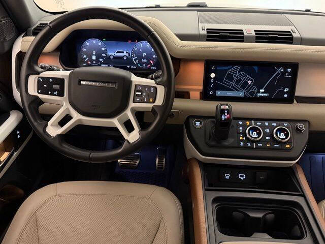 2023 Land Rover Defender 110 SE