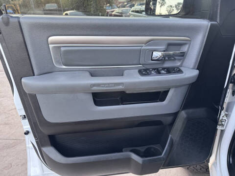 2015 RAM 1500 SLT
