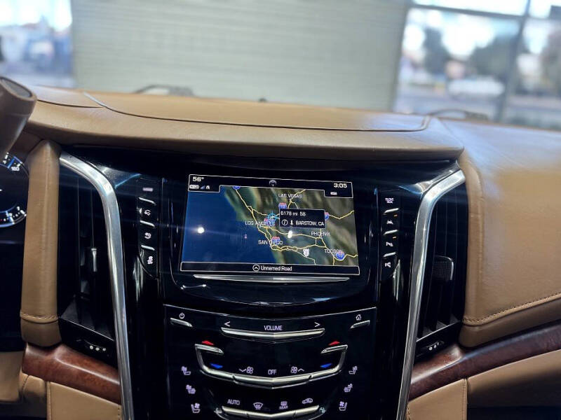 2017 Cadillac Escalade ESV Platinum