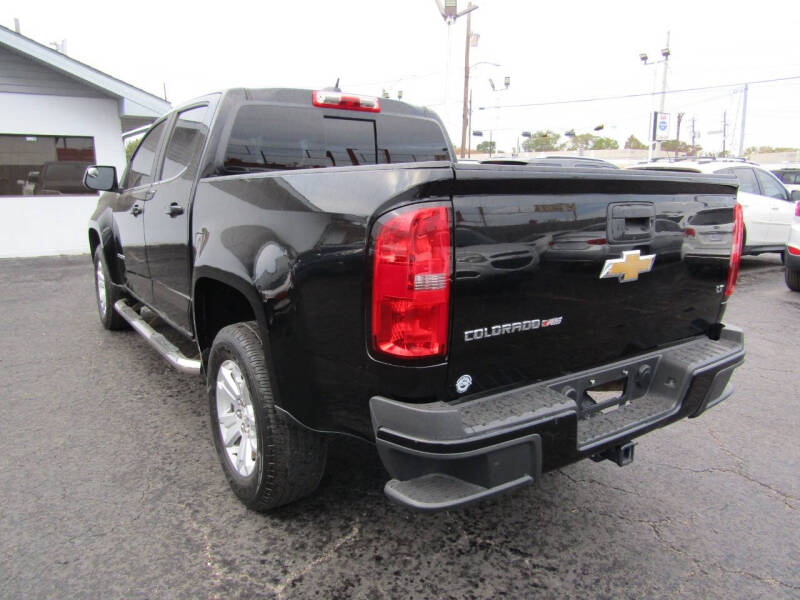 2019 Chevrolet Colorado LT photo 7