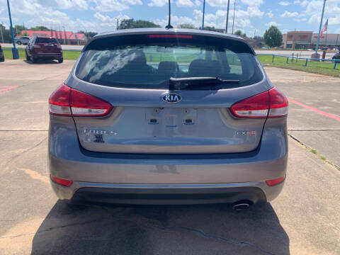 2016 Kia Forte5