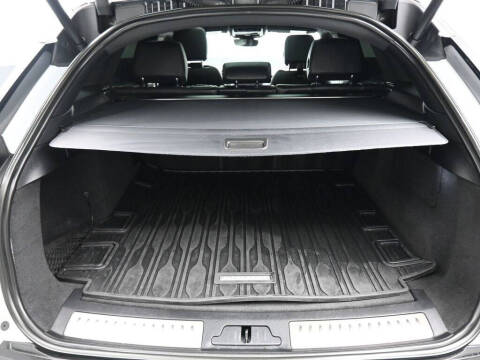 2024 Land Rover Range Rover Velar P250 Dynamic SE