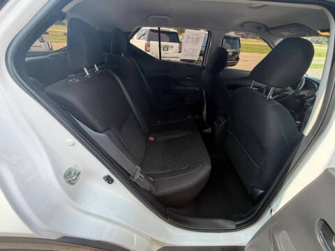 2022 Nissan Kicks SV