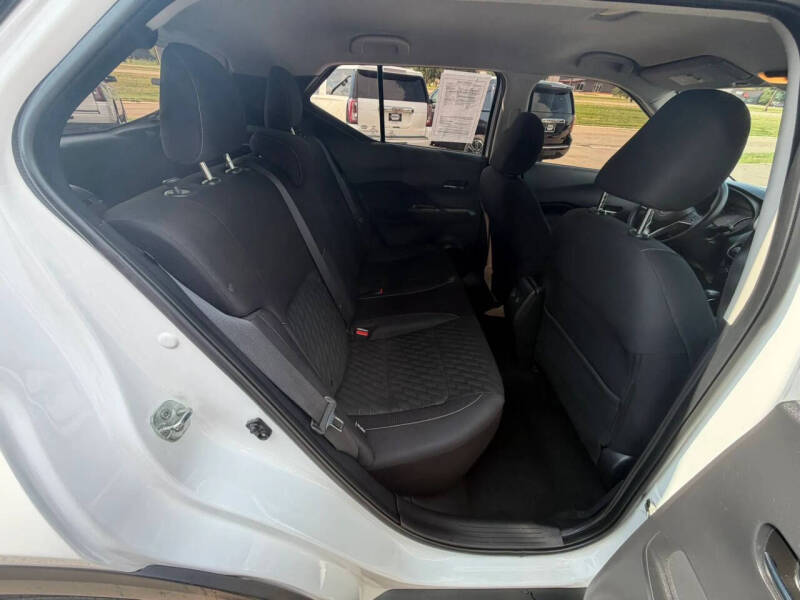 2022 Nissan Kicks SV