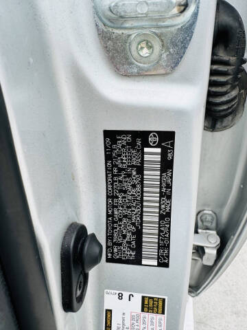 2010 Toyota Prius III