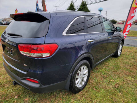2017 Kia Sorento LX