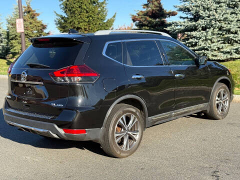 2017 Nissan Rogue SL