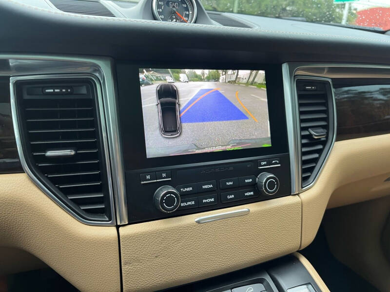 2018 Porsche Macan GTS