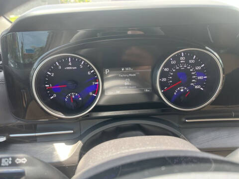 2024 Kia Carnival EX