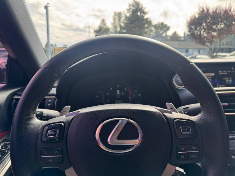 2017 Lexus IS 200t